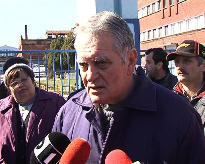 Foştii angajaţi de la Mechel primesc o parte din banii datoraţi. Ce spune sindicatul VIDEO