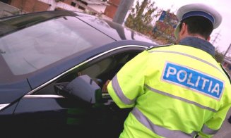 Tânăr, reţinut de poliţişti. Conducea prin Cluj fără permis