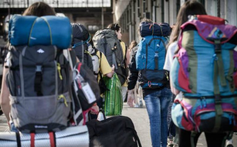 Modificare: Excursiile pe banii părinților NU mai sunt interzise în săptămâna „Școala altfel”