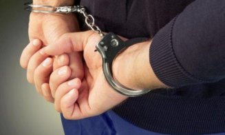 Bărbat din Turda, arestat pentru tâlhărie. A intrat peste fosta parteneră în casă și a luat-o la bătaie