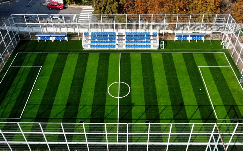 Un nou teren de sport în Cluj-Napoca. Va costa aproape 1 milion de lei