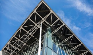 Terminal nou, pe 3 nivele, inaugurat la un aeroport din Transilvania cu o cursă spre Londra