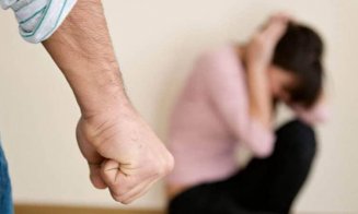 Scene șocante la Cluj: Un bărbat și-a mutilat concubina cu un dispozitiv mecanic și a trimis-o direct la spital