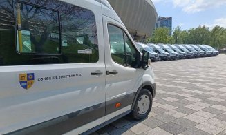 Consilierii județeni ai Clujului au dat OK-ul. Care sunt comunele care primesc cele 25 de microbuze electrice pentru elevi