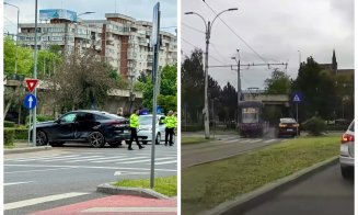Accident filmat LIVE în Cluj-Napoca: "Ce căuta tramvaiul pe linia de BMW?"
